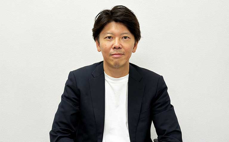 代表取締役　小塚 祐樹